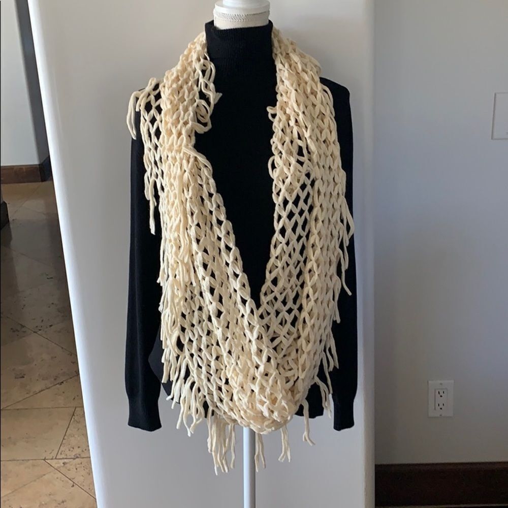 Chunky Cream Color Infinity Scarf - Picture 3 of 4